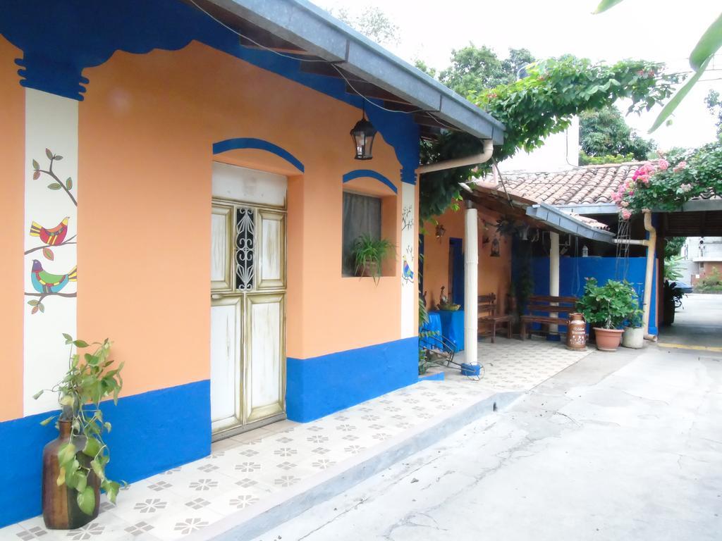 Hostal Casa Vieja Chiquimula Exterior photo